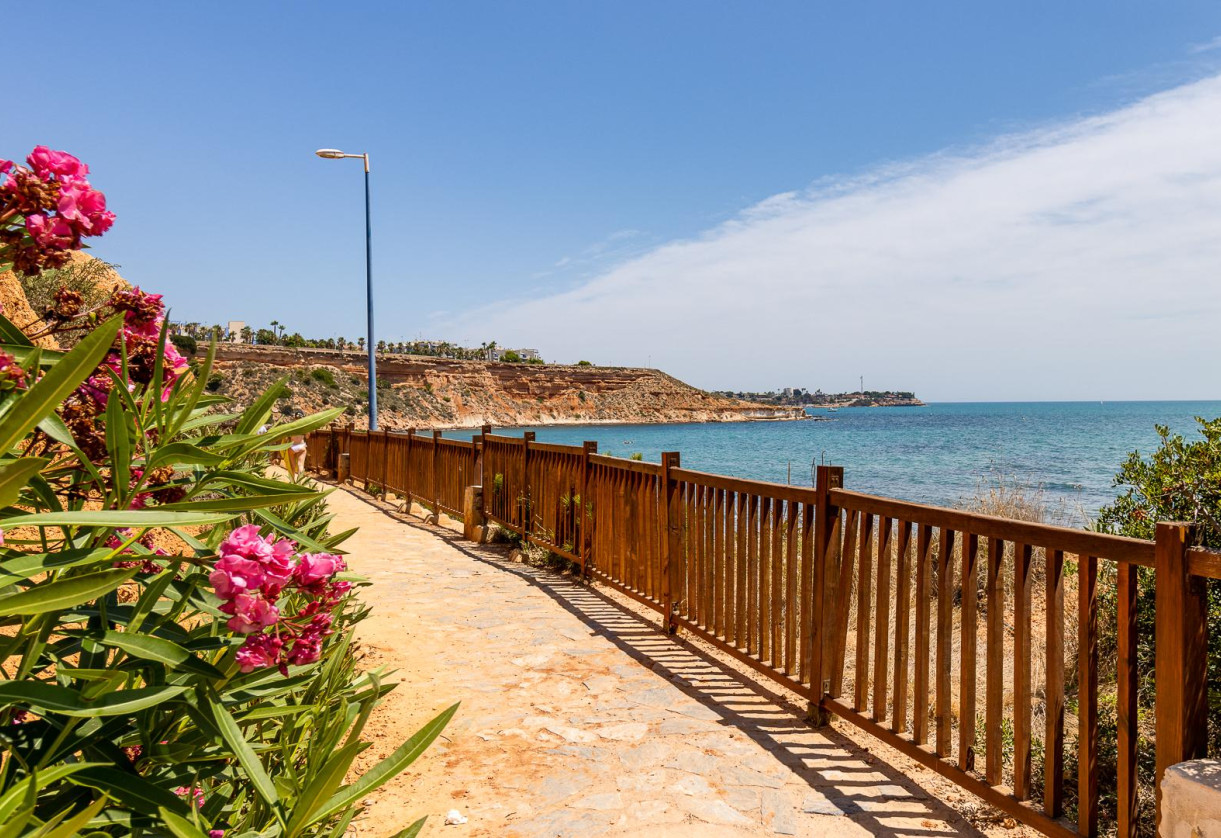 Sale · Atico · Orihuela Costa · Campoamor