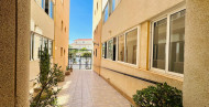 Rynek wtórny · Apartment · Torrevieja · Urbanización San Luis