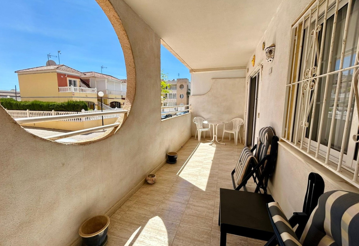Rynek wtórny · Apartment · Torrevieja · Urbanización San Luis
