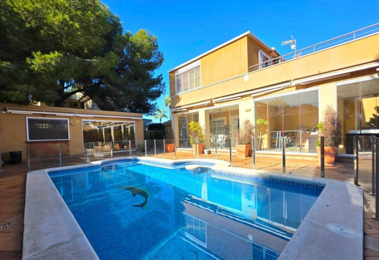 Rynek wtórny · Villa · Dehesa de campoamor · Campoamor