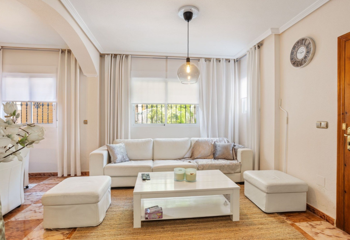 Rynek wtórny · Villa · Orihuela Costa · La Regia