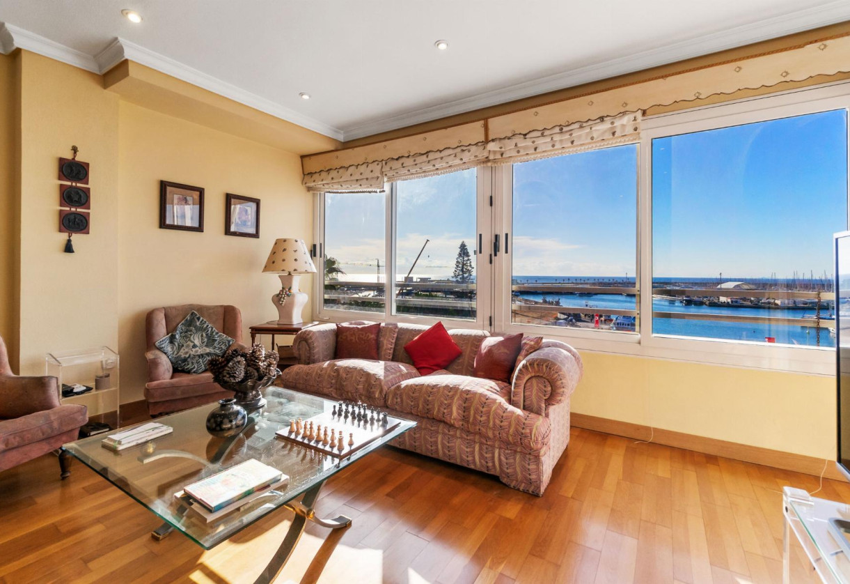 Sale · APARTAMENTO · Torrevieja · CLUB NAUTICO TORREVIEJA