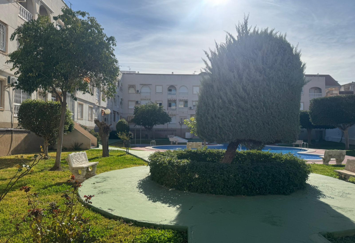 Sale · APARTAMENTO · Torrevieja · Playa del Acequión