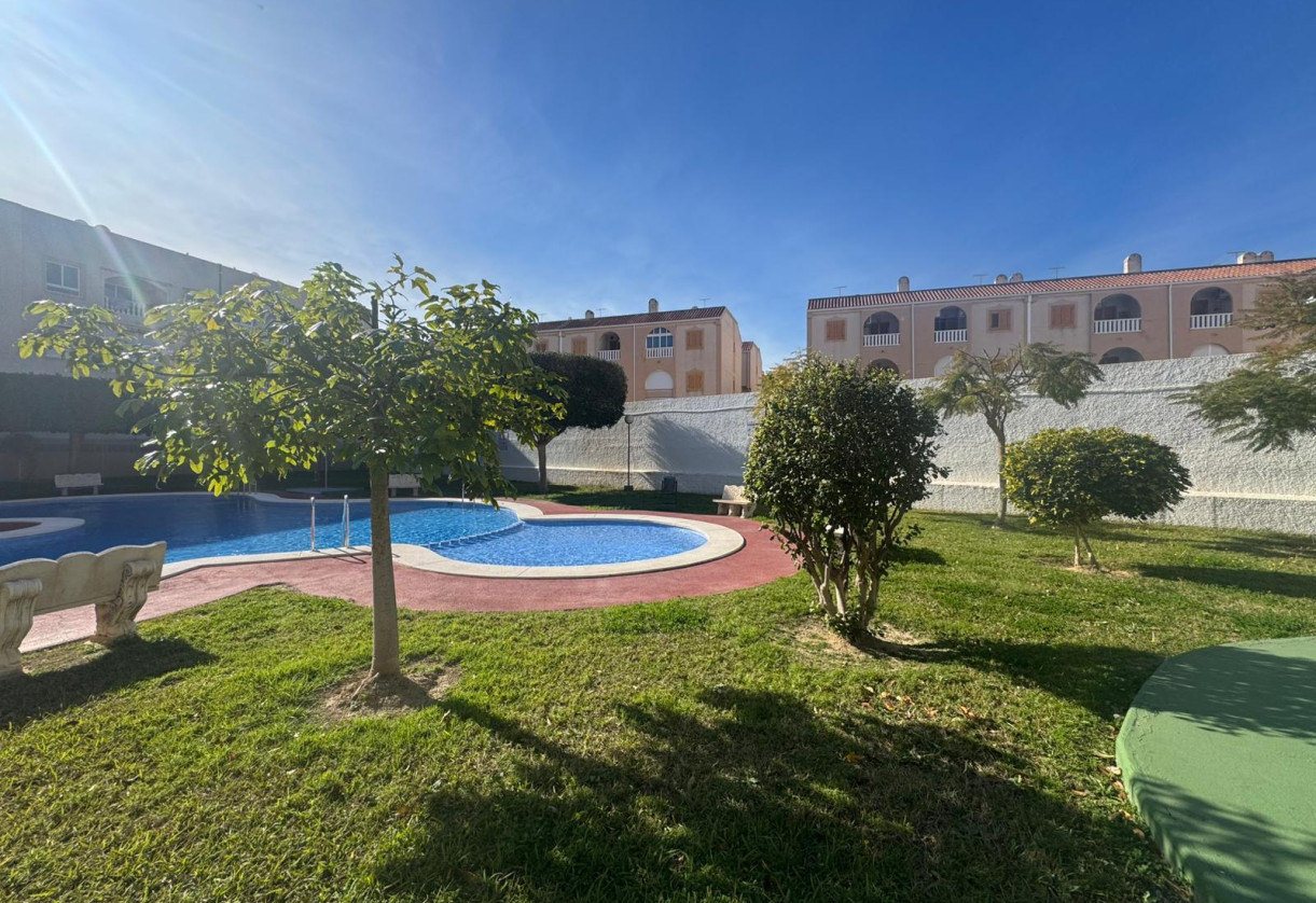 Sale · APARTAMENTO · Torrevieja · Playa del Acequión