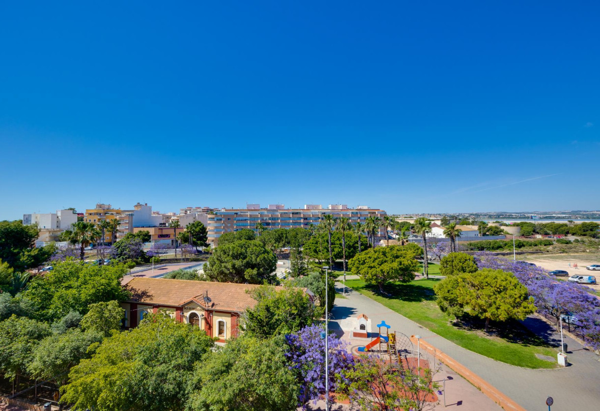 Sale · APARTAMENTO · Torrevieja · Playa del Acequión