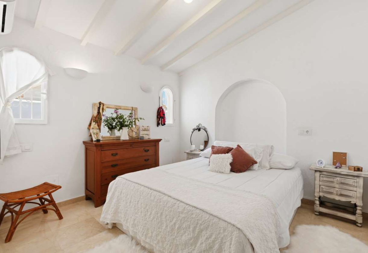 Rynek wtórny · detached house · Moraira