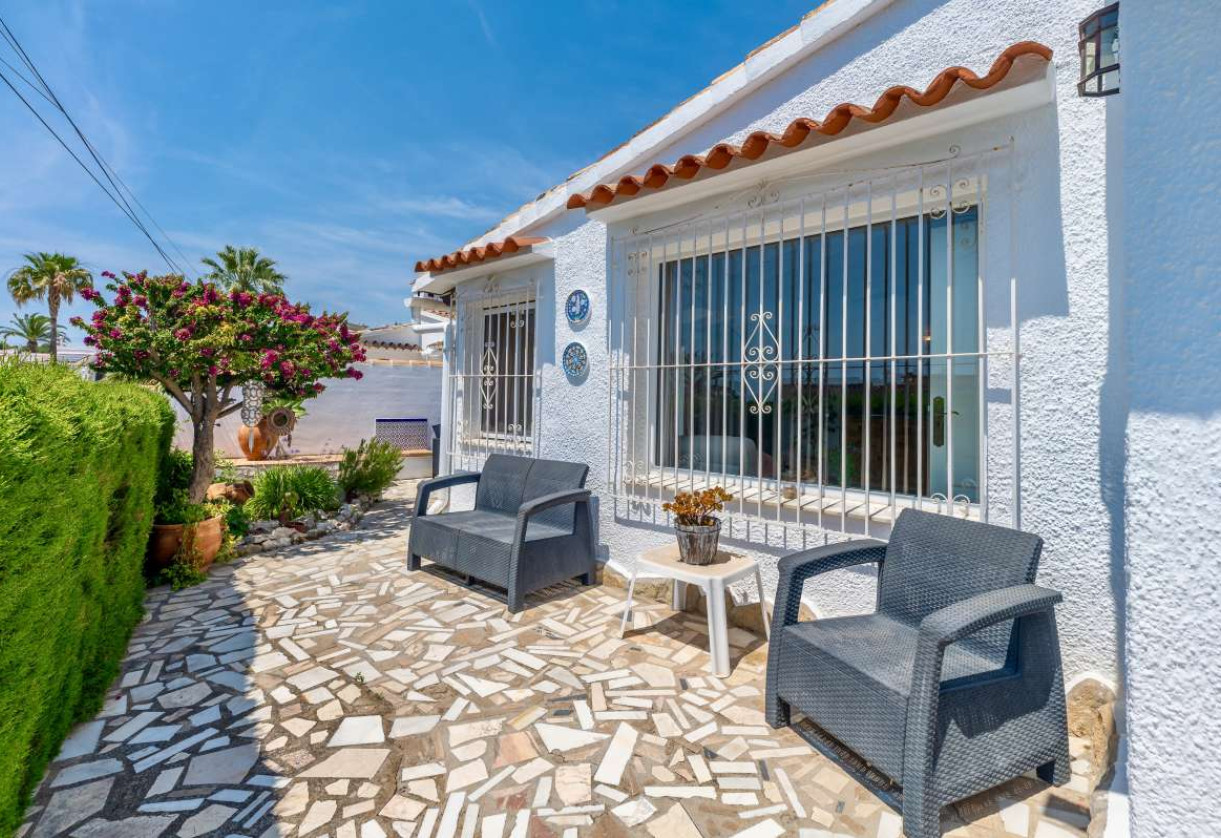 Rynek wtórny · detached house · Moraira
