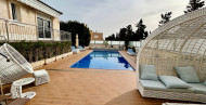 Sale · Chalet · Torrevieja · La mata