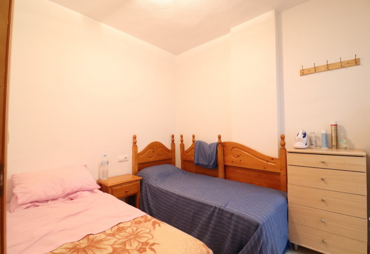 Reventa · APARTAMENTO · Torrevieja