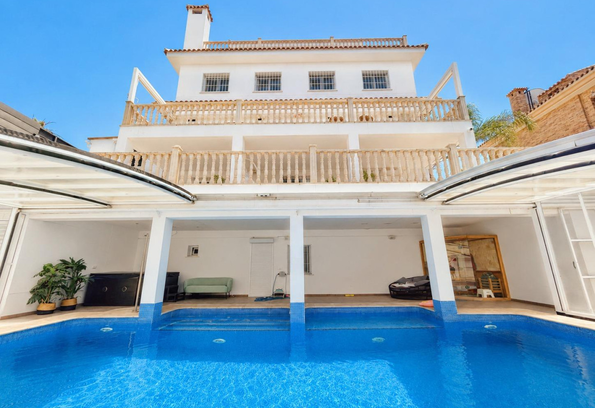 Sale · Villa · Dehesa de campoamor · Campoamor