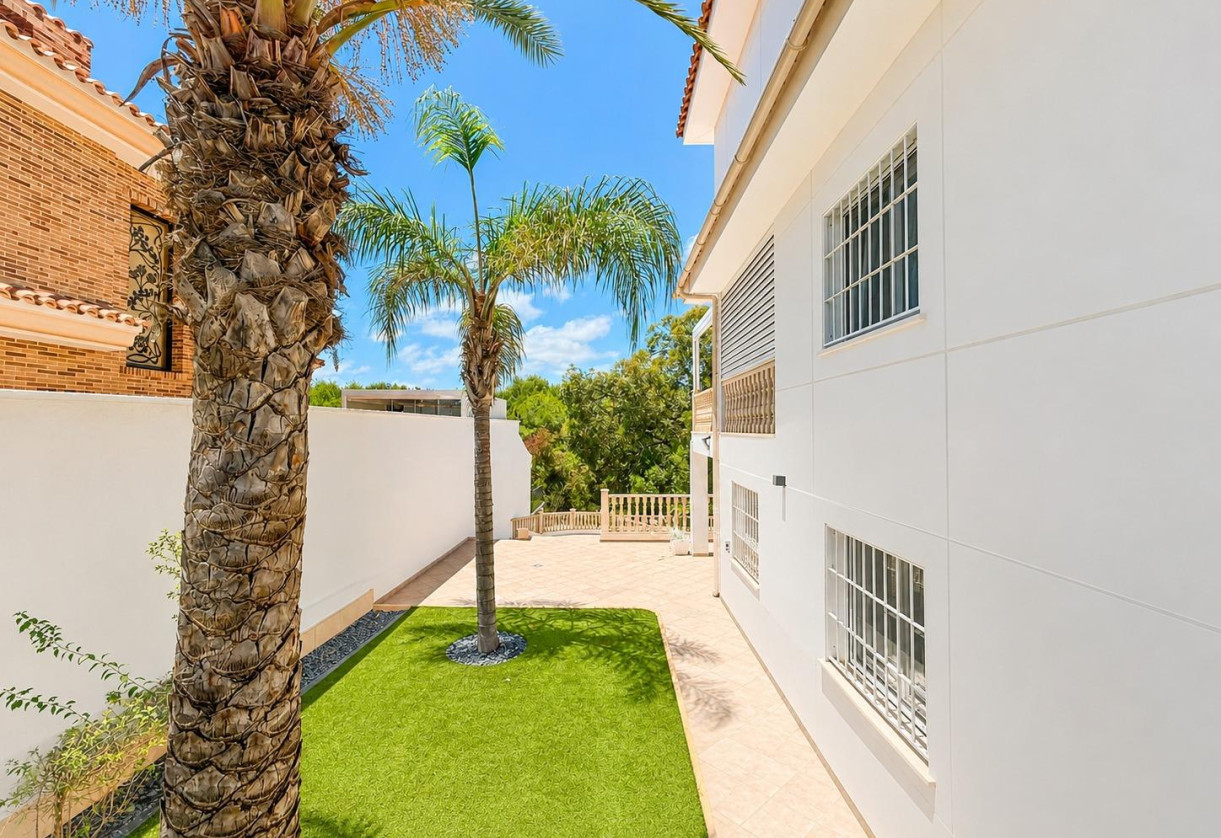 Sale · Villa · Dehesa de campoamor · Campoamor