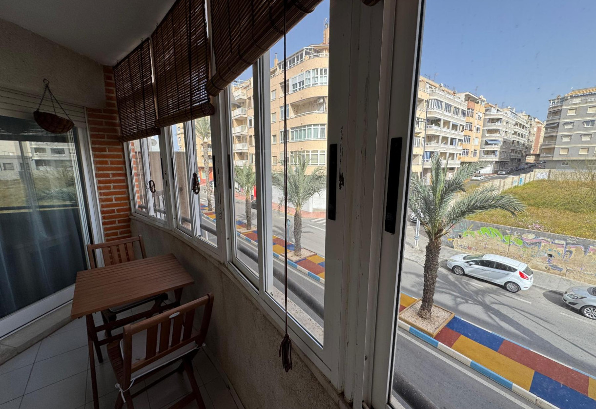Rynek wtórny · Estudio · Torrevieja · Playa de Los Locos-Curva del Palangre