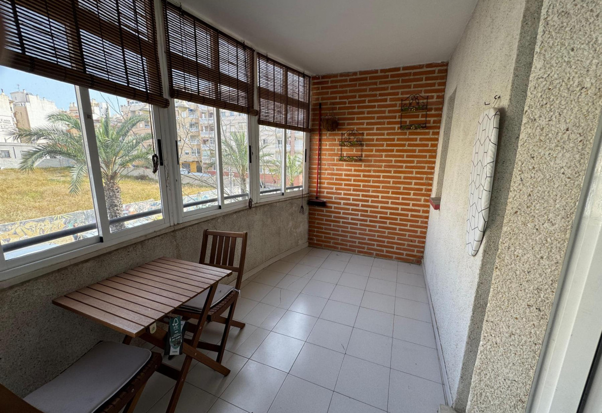 Rynek wtórny · Estudio · Torrevieja · Playa de Los Locos-Curva del Palangre