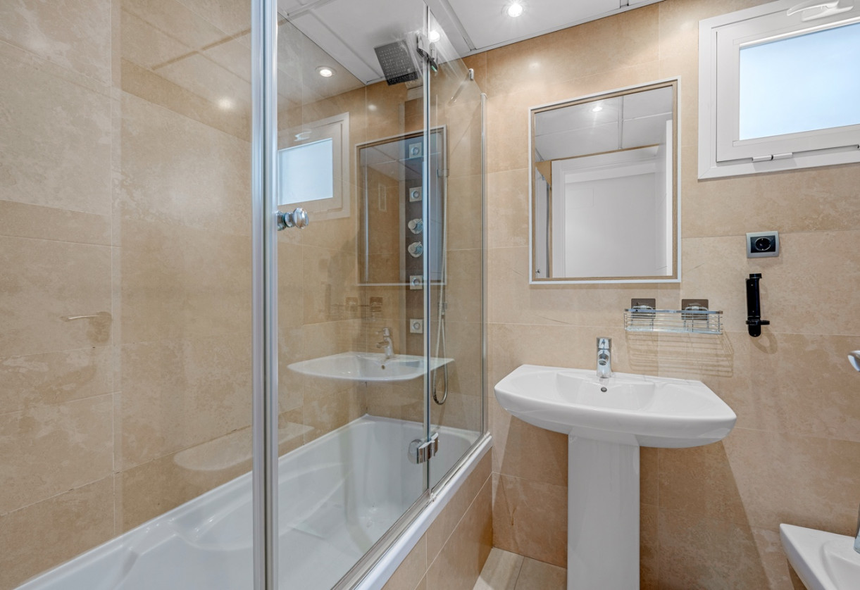 Sale · Apartments · Los Alcazares · Serena Golf