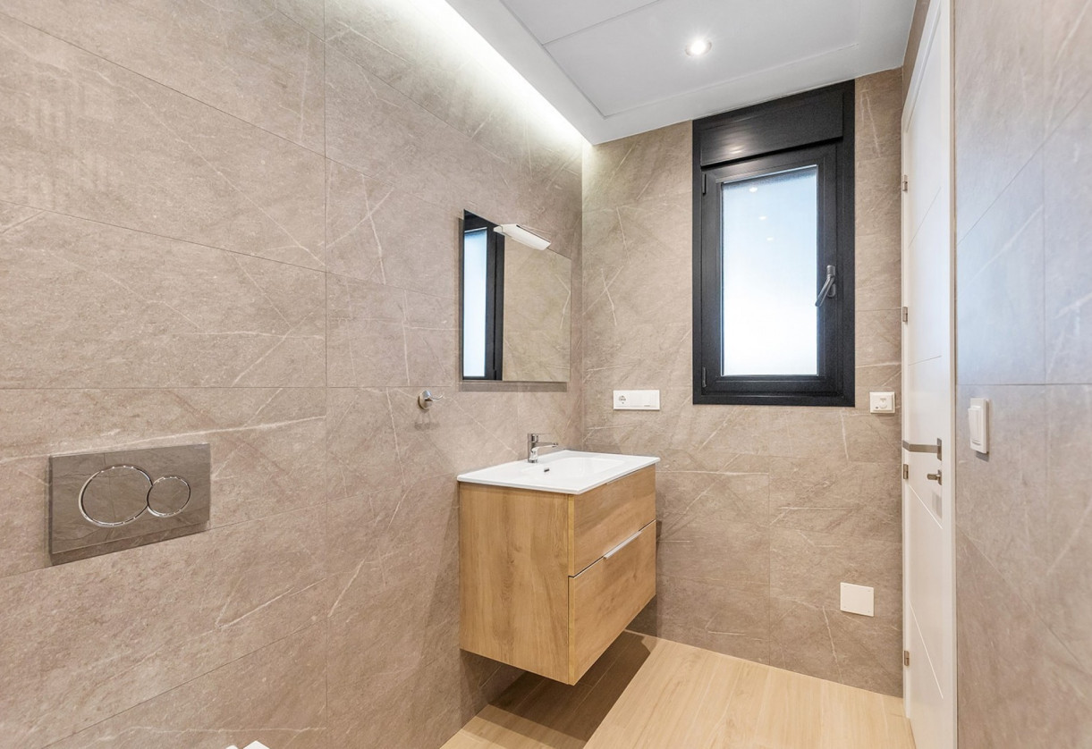 Resale · Villa / Detached · Benijofar