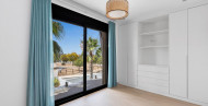 Resale · Villa / Detached · Benijofar