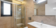 Resale · Villa / Detached · Benijofar