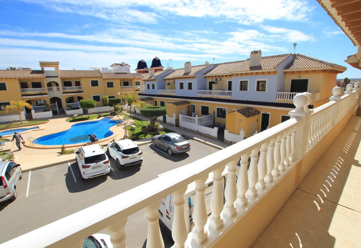 Resale · Apartment · Ciudad Quesada - Doña Pepa