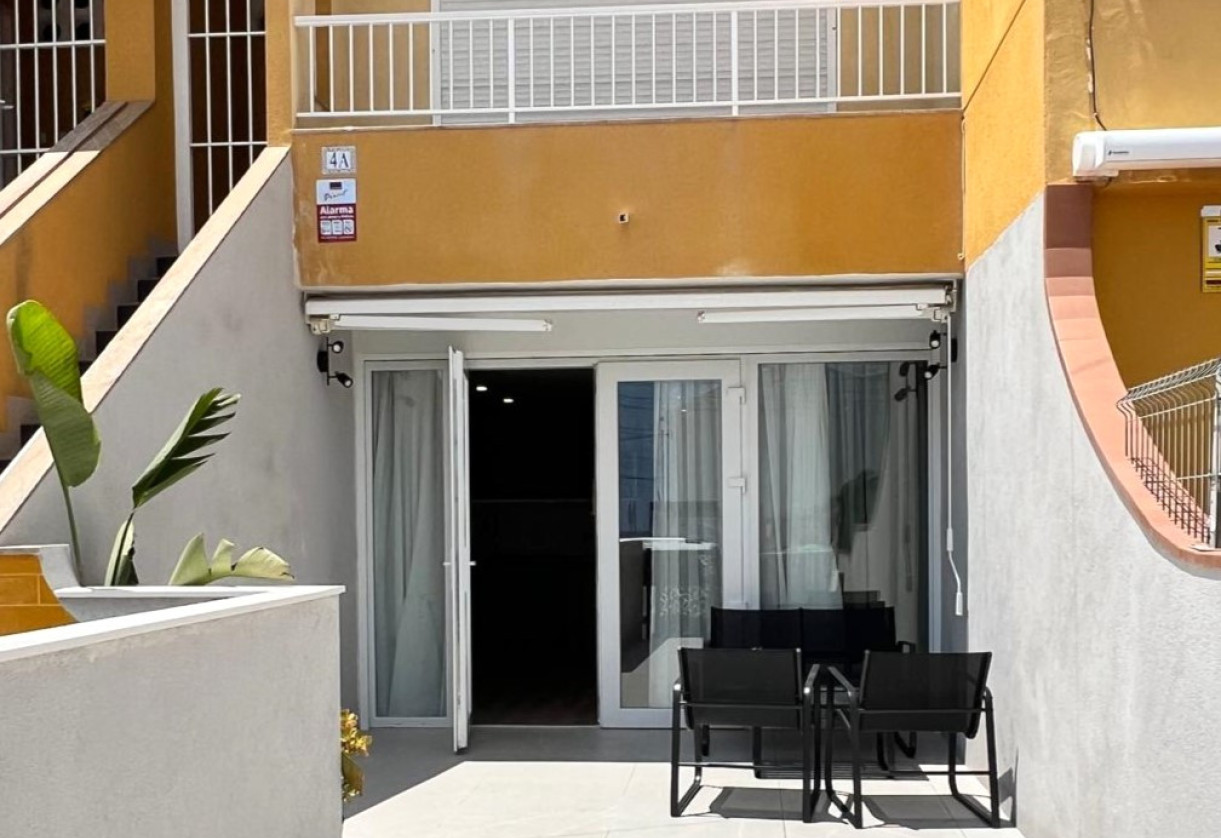 Resale · Bungalow · Torrevieja