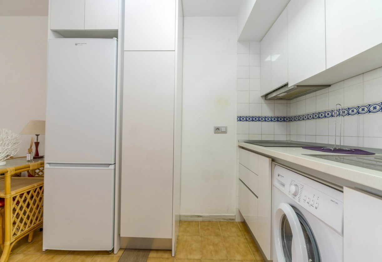 Rynek wtórny · Studios · Torrevieja