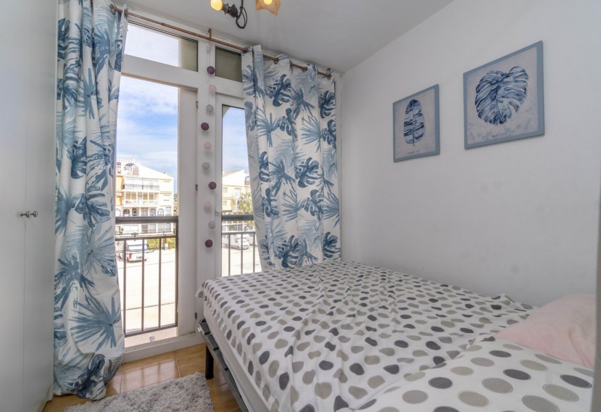 Rynek wtórny · Studios · Torrevieja