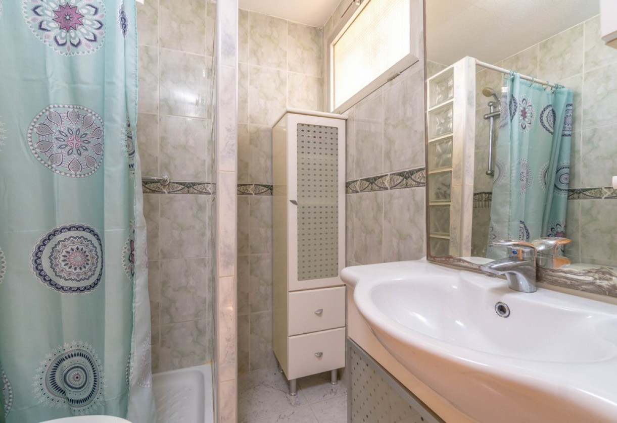 Rynek wtórny · Studios · Torrevieja