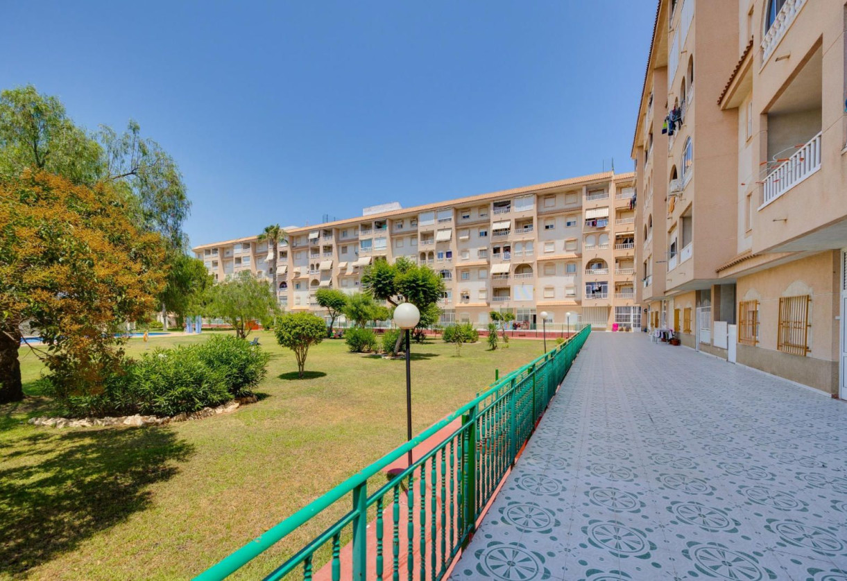 Sale · Apartment · Torrevieja · Parque las naciones