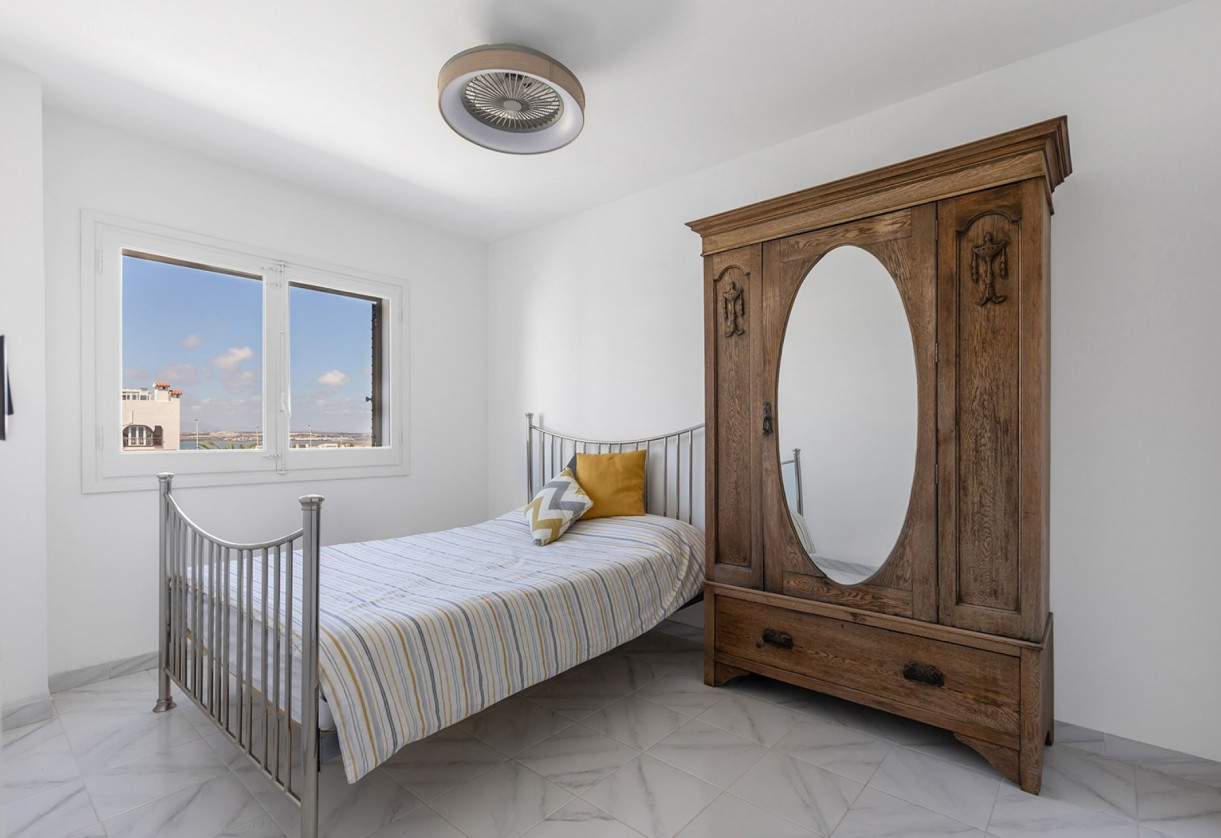 Resale · Apartment - Flat · La Mata