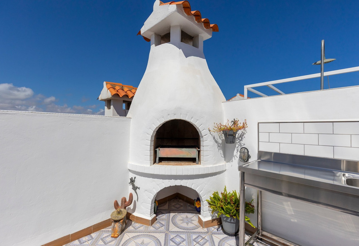 Resale · Apartment - Flat · La Mata