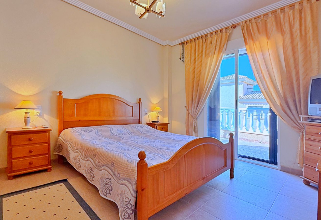 Rynek wtórny · Villa · Orihuela · Orihuela Costa