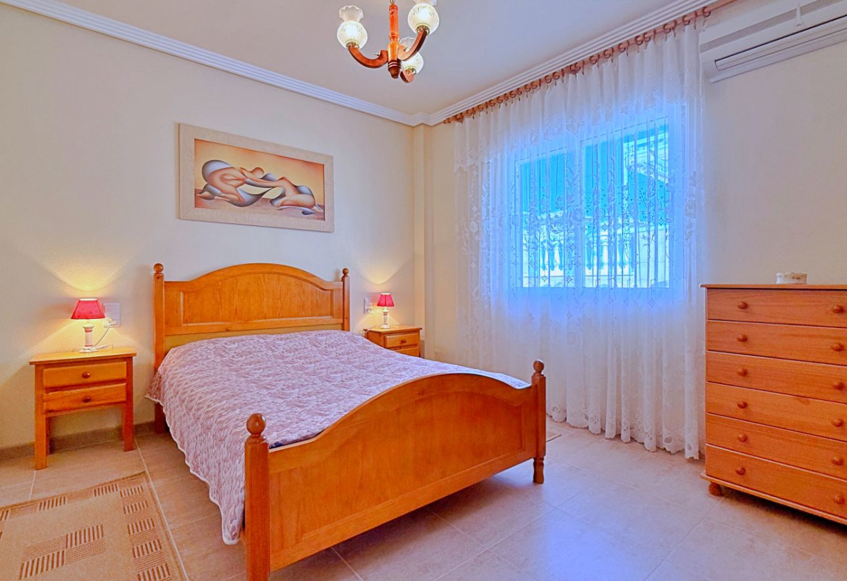 Rynek wtórny · Villa · Orihuela · Orihuela Costa