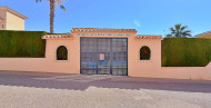 Rynek wtórny · Villa · Orihuela · Orihuela Costa