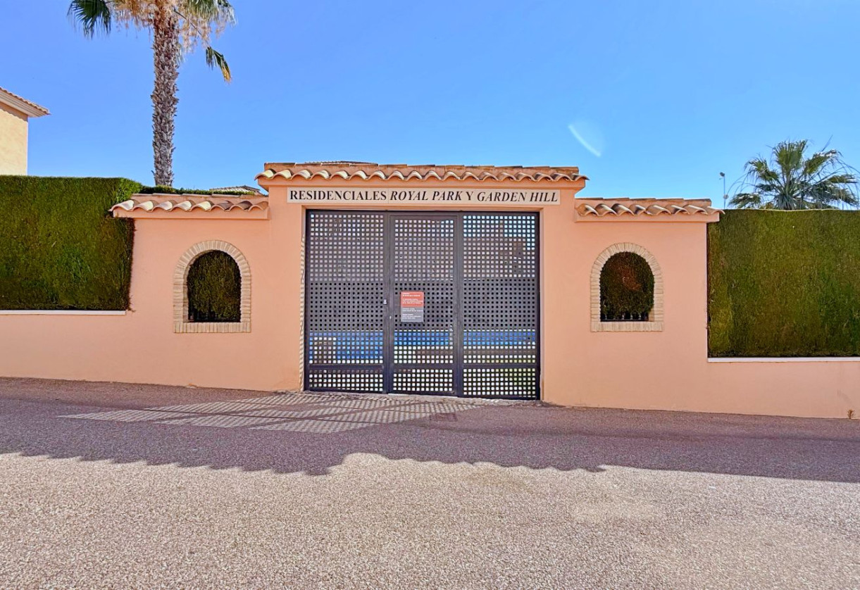 Rynek wtórny · Villa · Orihuela · Orihuela Costa