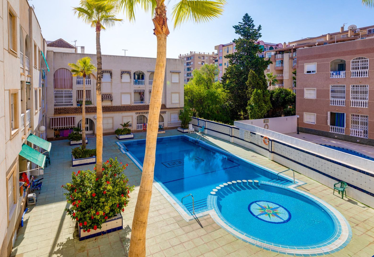 Rynek wtórny · Apartment · Torrevieja · Habaneras