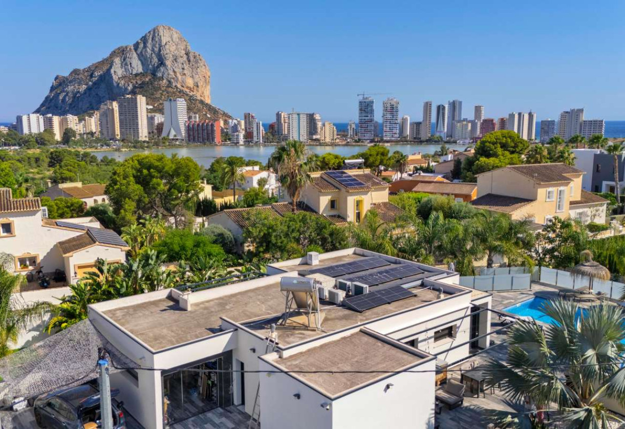 Sale · detached house · Calpe