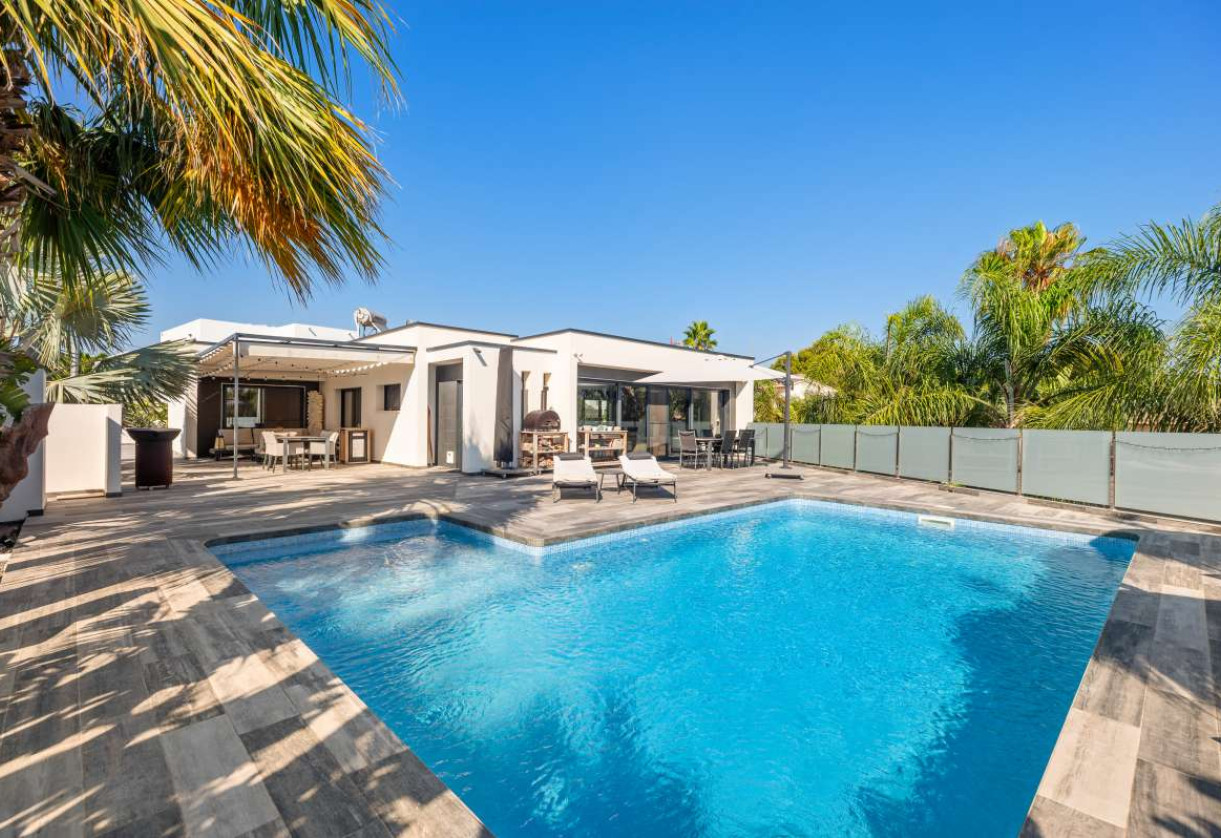 Sale · detached house · Calpe