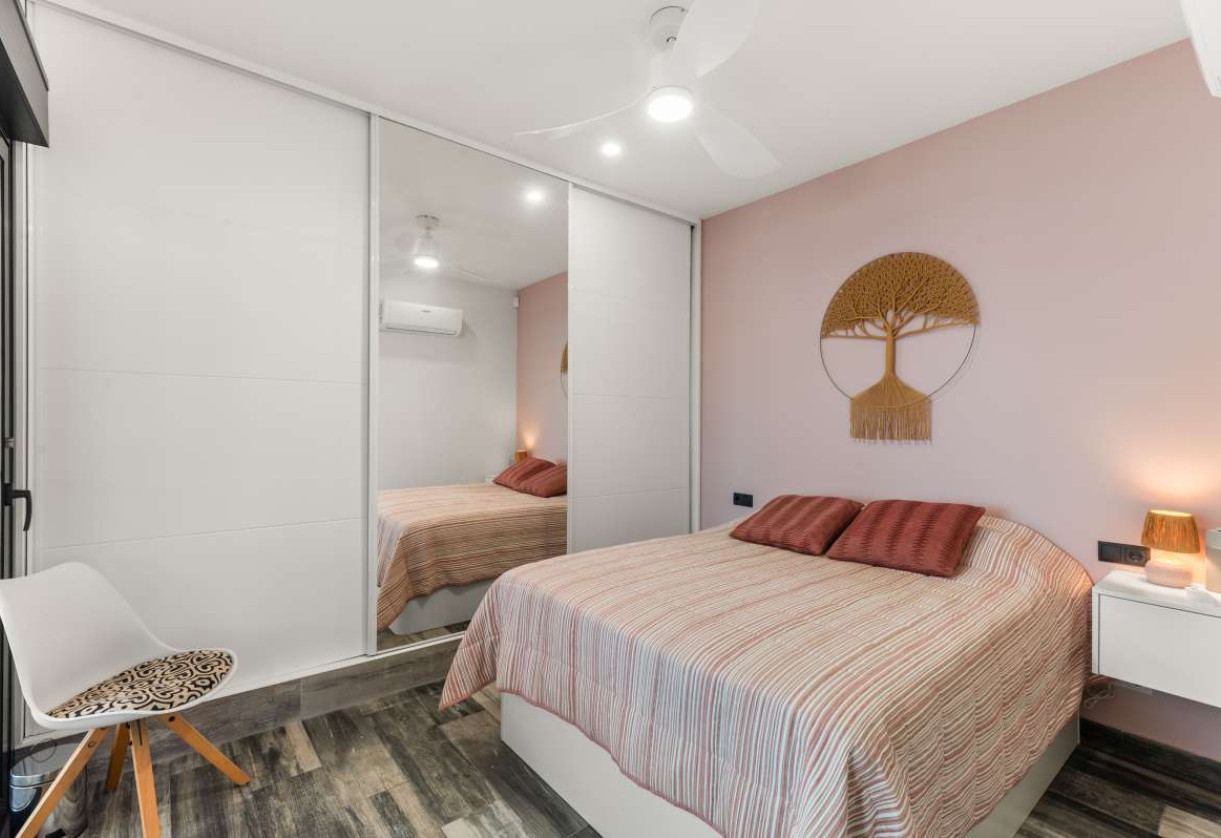 Sale · detached house · Calpe