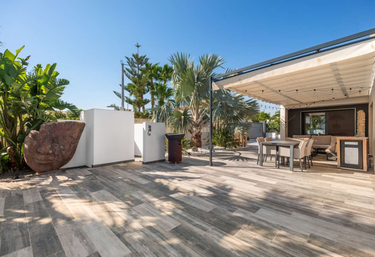 Sale · detached house · Calpe
