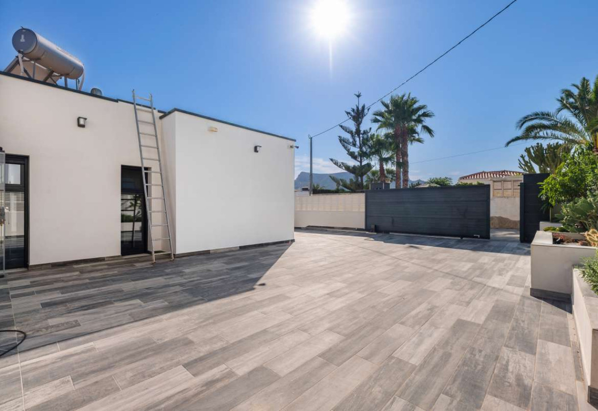 Sale · detached house · Calpe