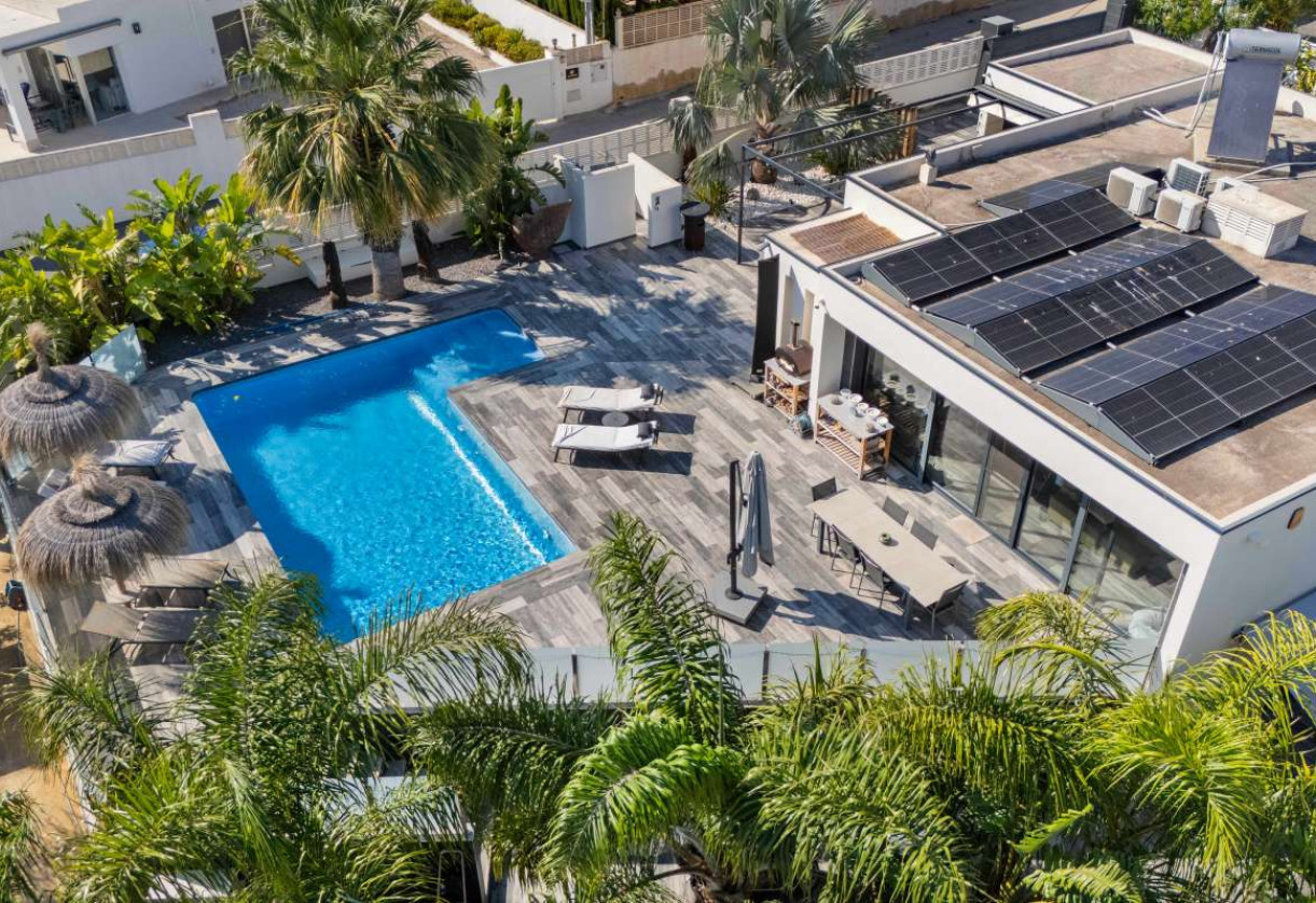 Sale · detached house · Calpe