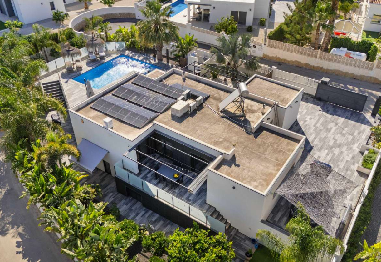 Sale · detached house · Calpe