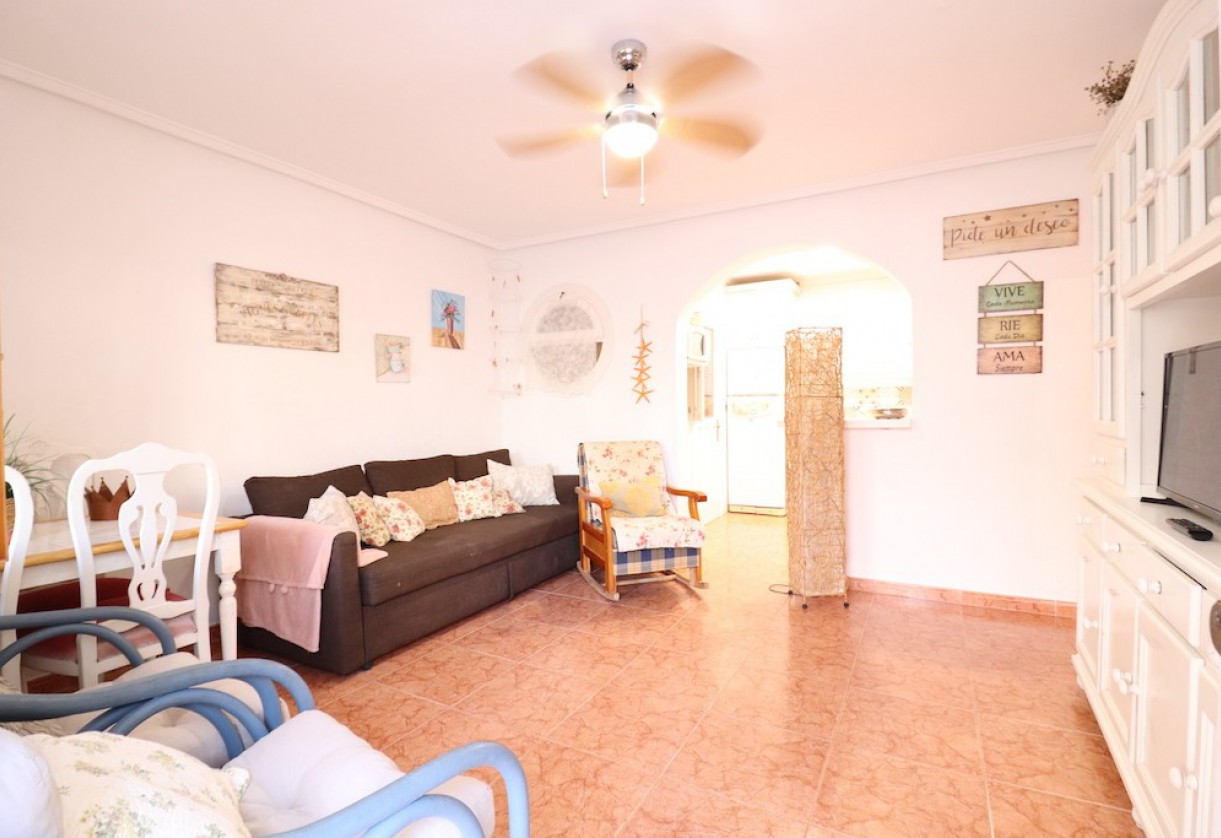 Reventa · APARTAMENTO PLANTA BAJA · Orihuela · Playa Flamenca