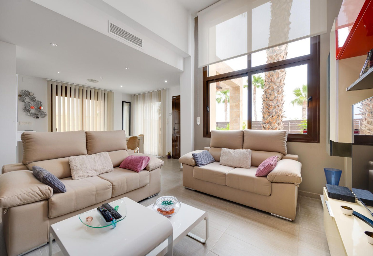 Sale · detached house · Rojales