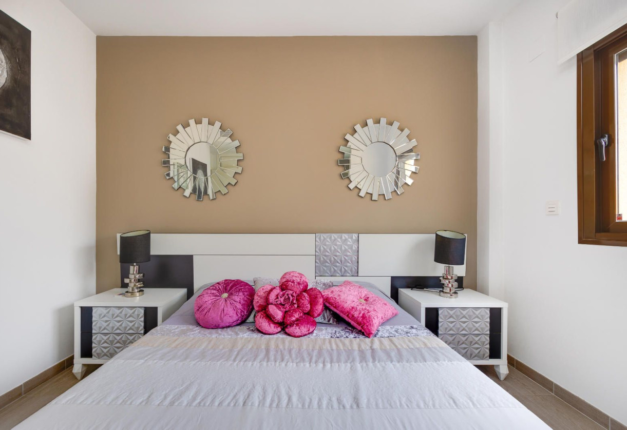 Sale · detached house · Rojales