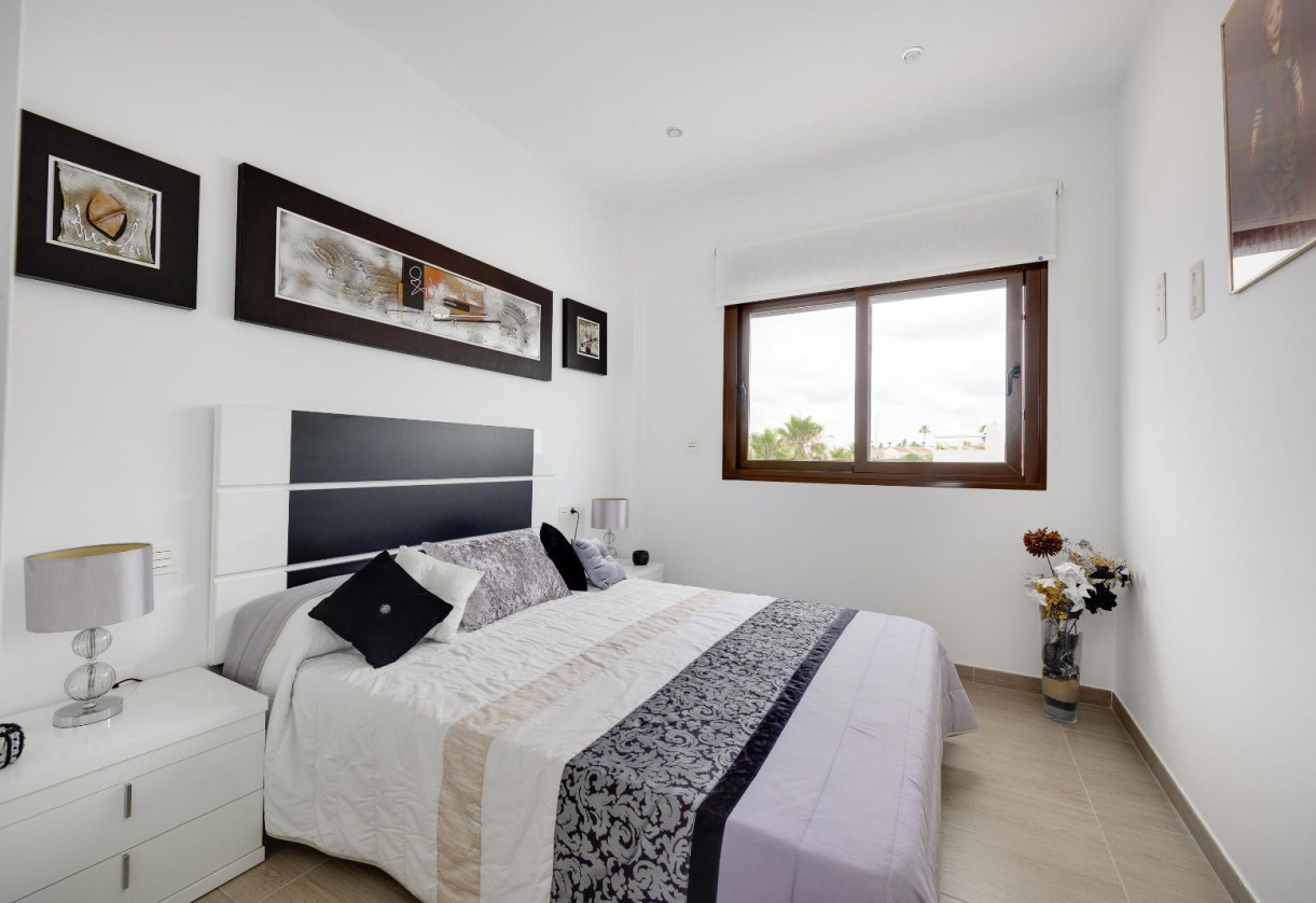 Sale · detached house · Rojales