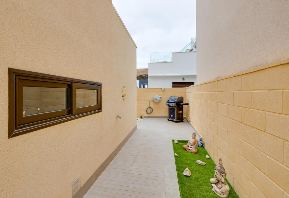 Sale · detached house · Rojales