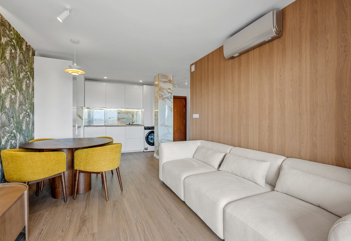 Rynek wtórny · - APARTMENT · Torrevieja · Punta Prima