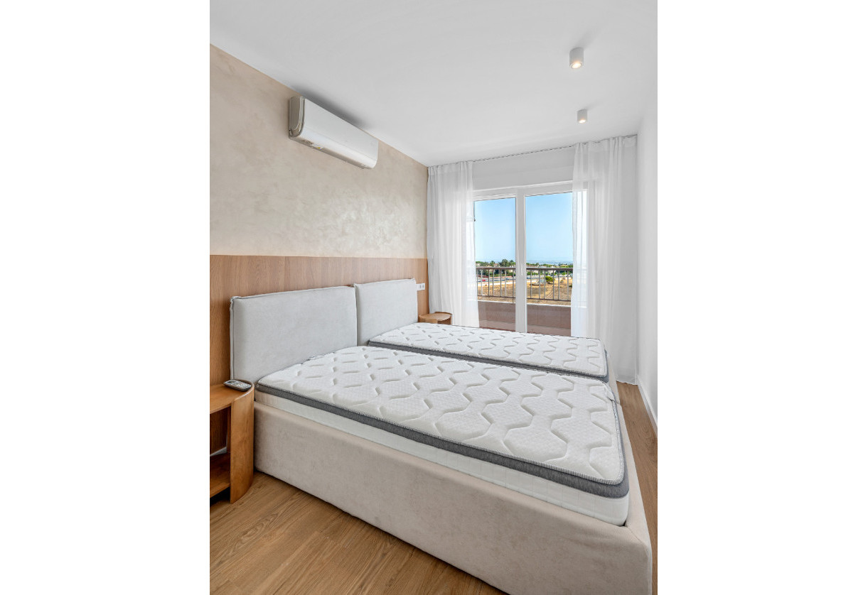 Rynek wtórny · - APARTMENT · Torrevieja · Punta Prima