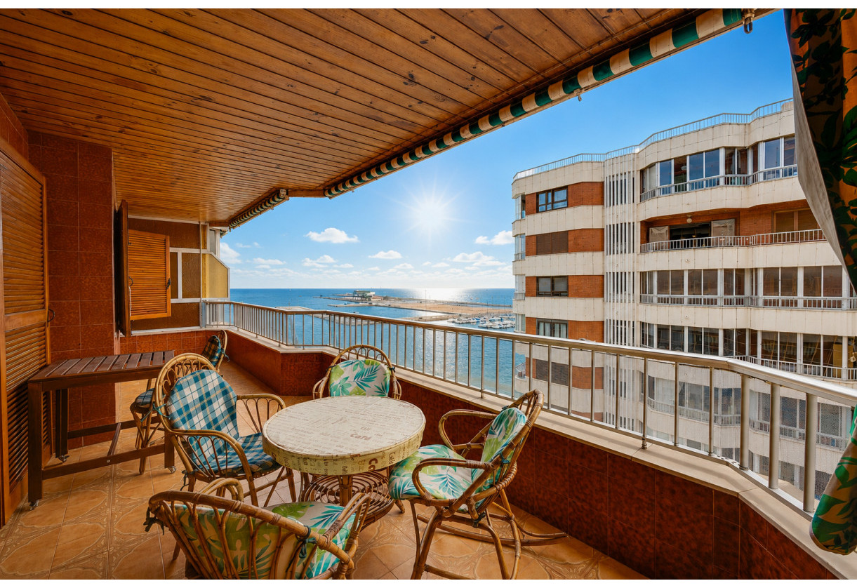 Sale · APARTAMENTO · Torrevieja · Playa del Acequión