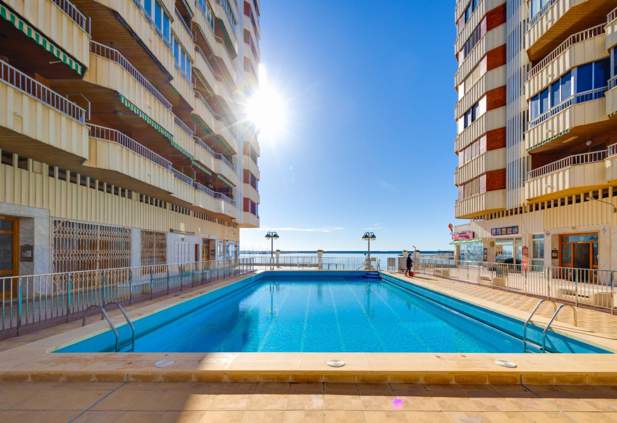 Sale · APARTAMENTO · Torrevieja · Playa del Acequión